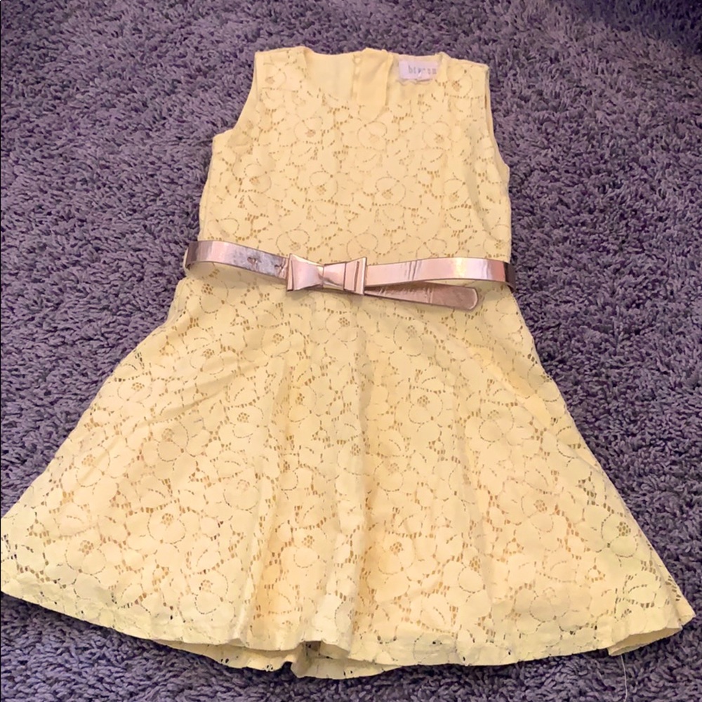Girls dress